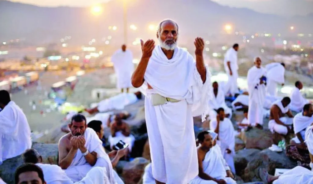 ماذا يسمى اليوم التاسع من ذي الحجة