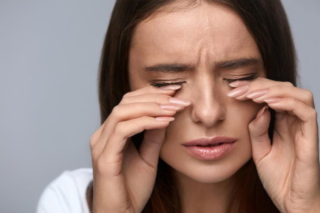 سبب حرقان العين